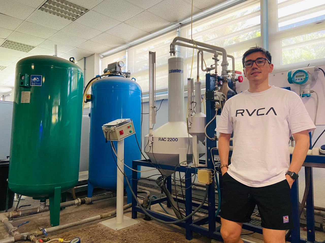 Carlos López Aburto Completa Exitosa Pasantía Internacional en la UPV y Participa en el CIDIP2024 image